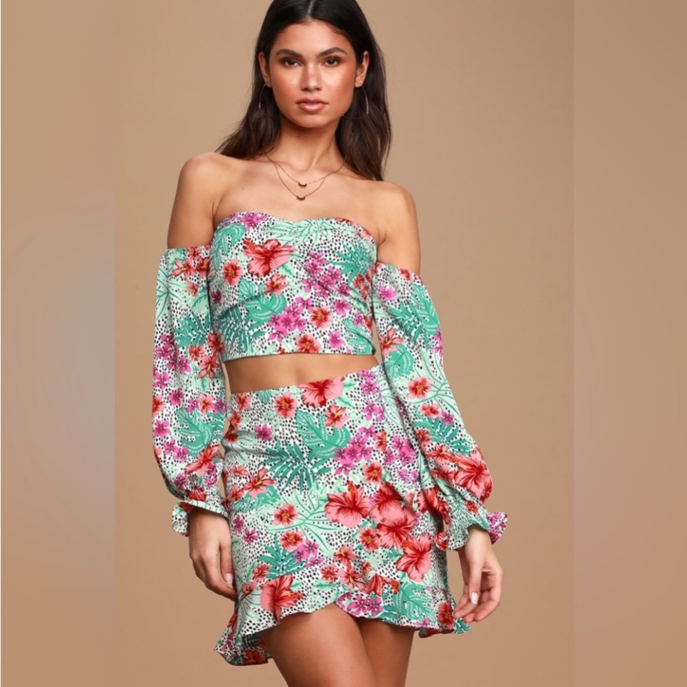 LOST + WONDER FLOWER POWER SKIRT NWT